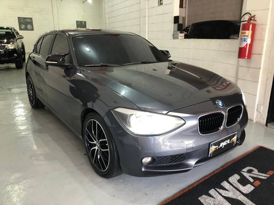BMW 118i 1.6 FULL 16V TURBO GASOLINA 4P AUTOMÁTICO BMW 118i 1.6 FULL 16V TURBO GASOLINA 4P AUTOMÁTICO